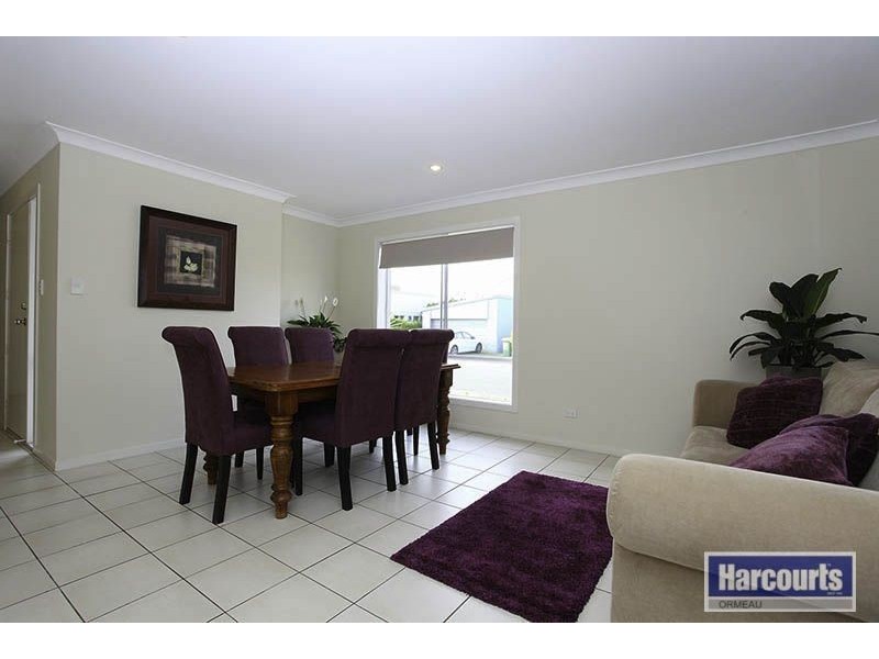 12 Norfolk Drive, Pacific Pines QLD 4211