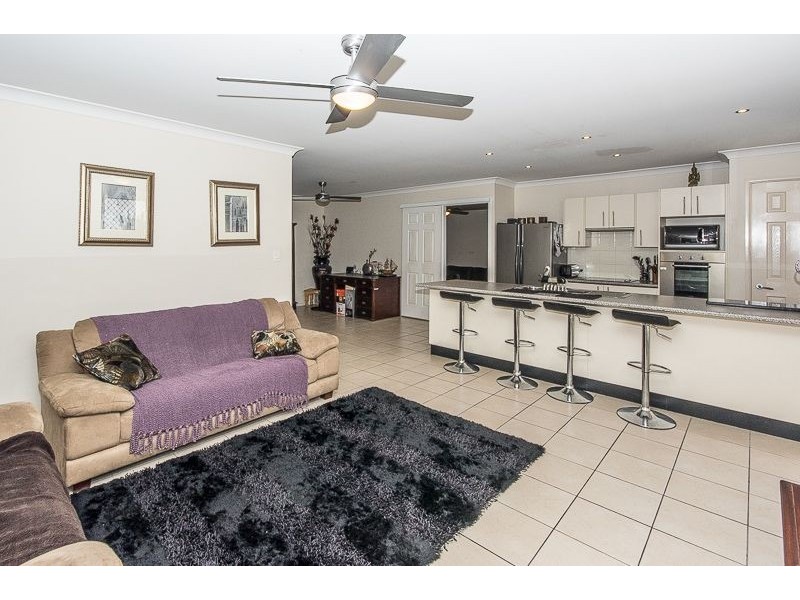 8 Yarwood Court, Ormeau Hills QLD 4208