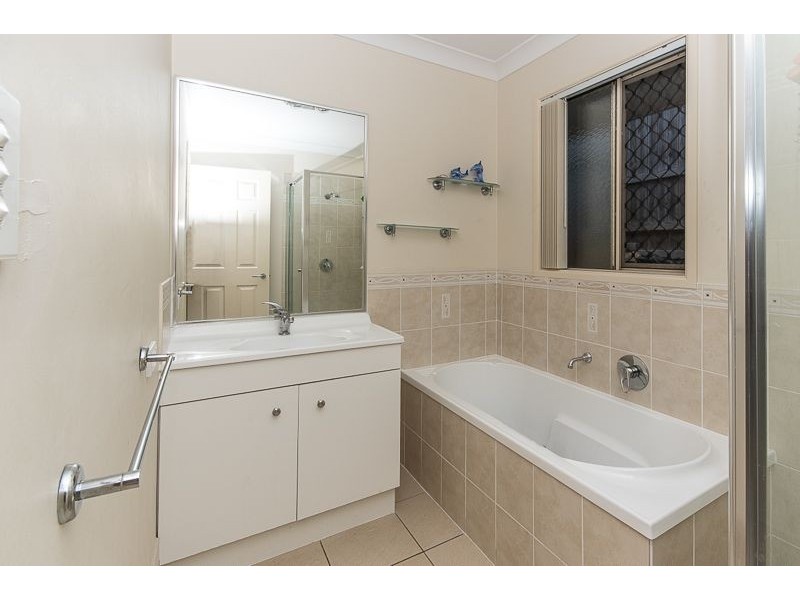8 Yarwood Court, Ormeau Hills QLD 4208
