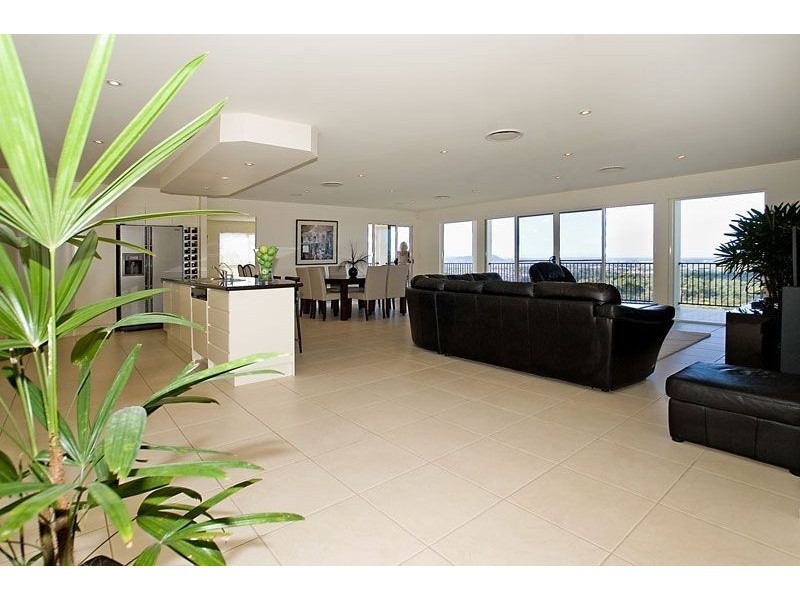 37 Opperman Drive, Ormeau QLD 4208