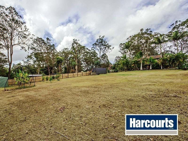 12 Umbango Drive, Pimpama QLD 4209