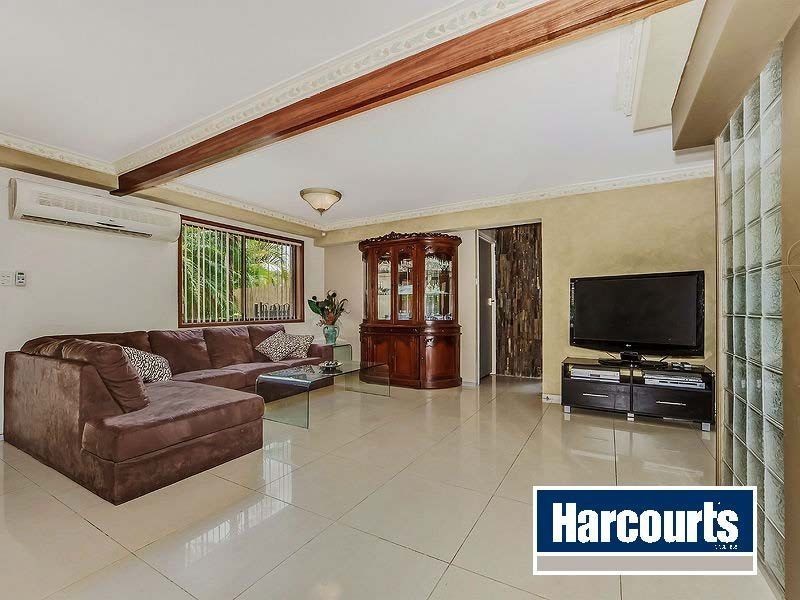 12 Umbango Drive, Pimpama QLD 4209