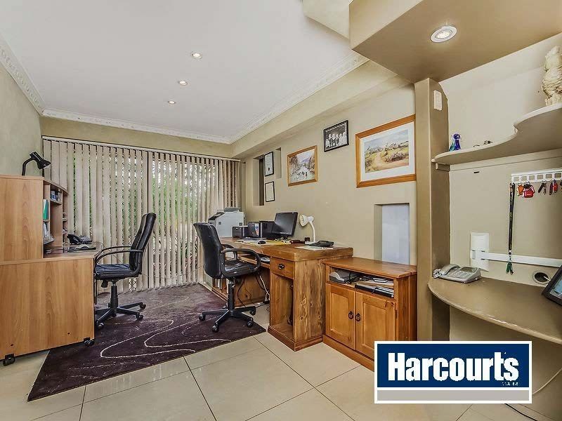 12 Umbango Drive, Pimpama QLD 4209