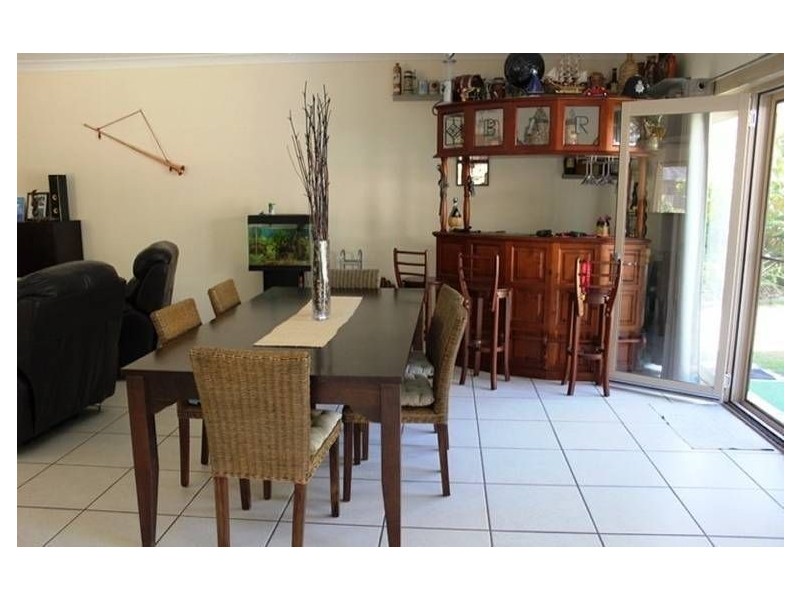 23 Samuel Court, Jacobs Well QLD 4208