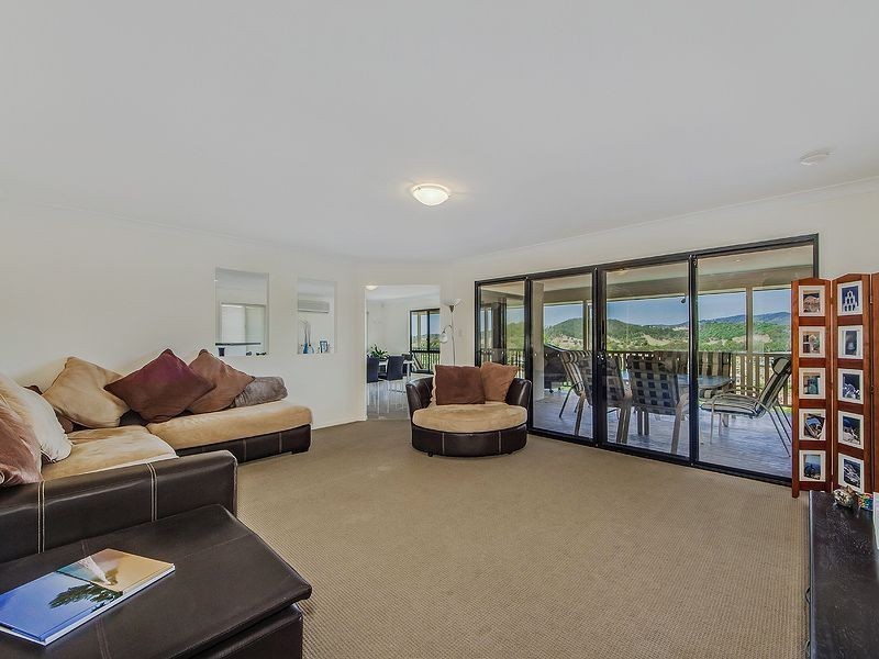 16 Sir Charles Holme drive, Ormeau Hills QLD 4208