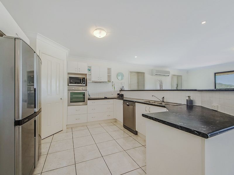 16 Sir Charles Holme drive, Ormeau Hills QLD 4208