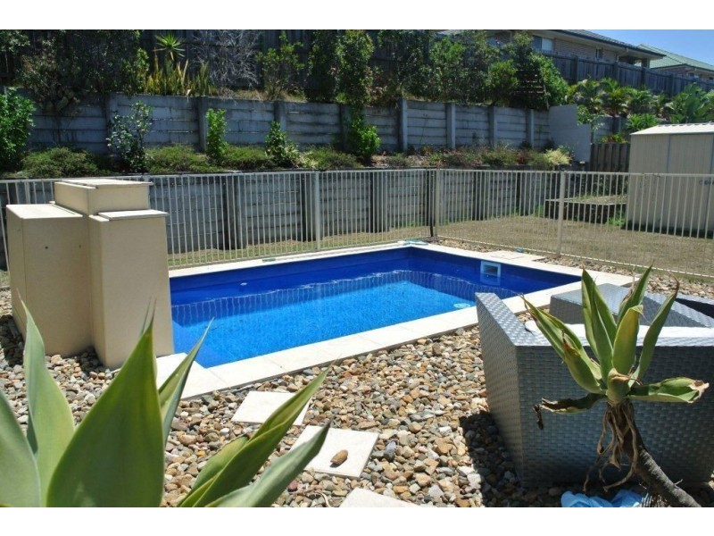 67 Charlton Crescent, Ormeau QLD 4208
