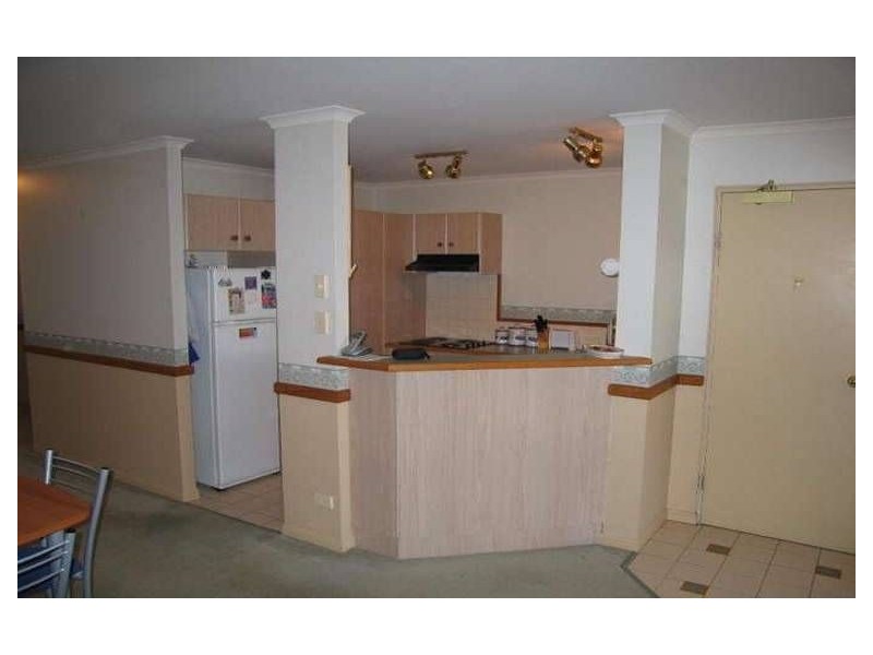 2/14 Jennifer Ave, Runaway Bay QLD 4216