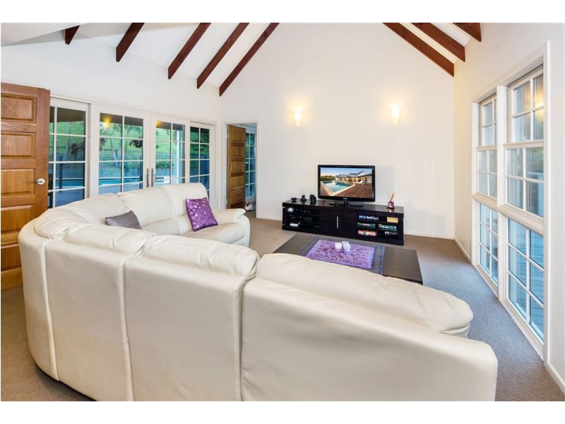 62 Ellen Grant Drive, Willow Vale QLD 4209