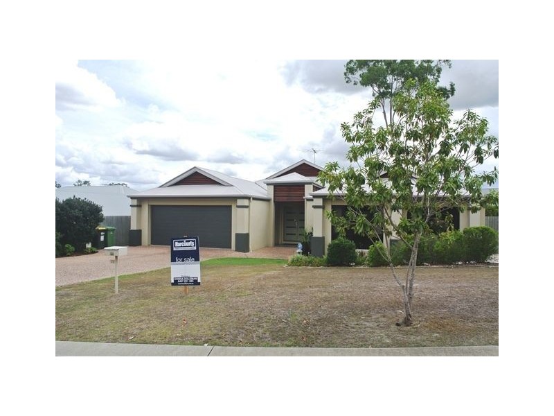 12 Emmaville Crescent, Ormeau QLD 4208
