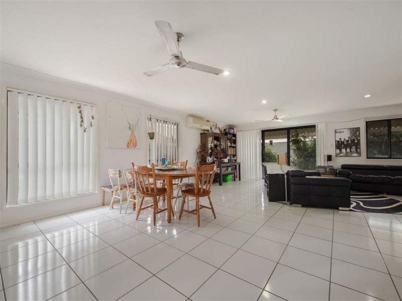 28 Paris Parade, Ormeau QLD 4208