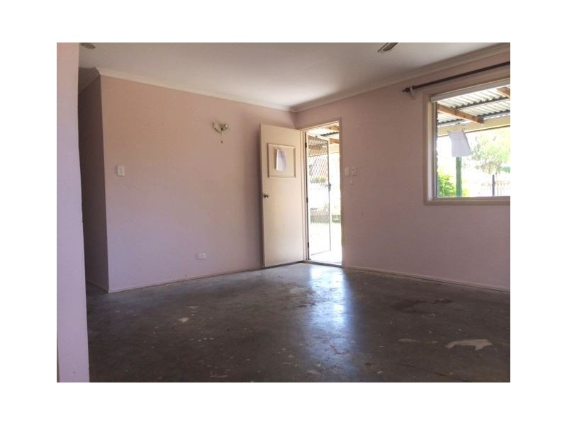 174 Herses Road, Eagleby QLD 4207