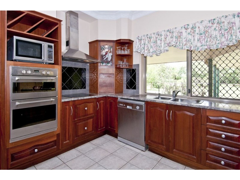 27 Stubbin Street, Belivah QLD 4207