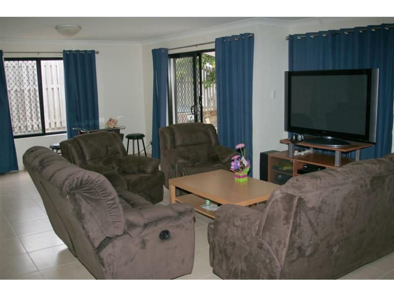 2/2 Yantara Close, Ormeau QLD 4208