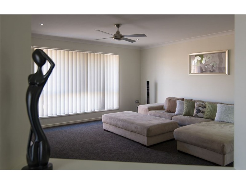 19 Kilkivan Drive, Ormeau QLD 4208