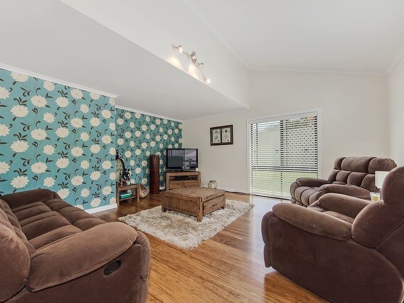 17 Edwards Place, Ormeau QLD 4208