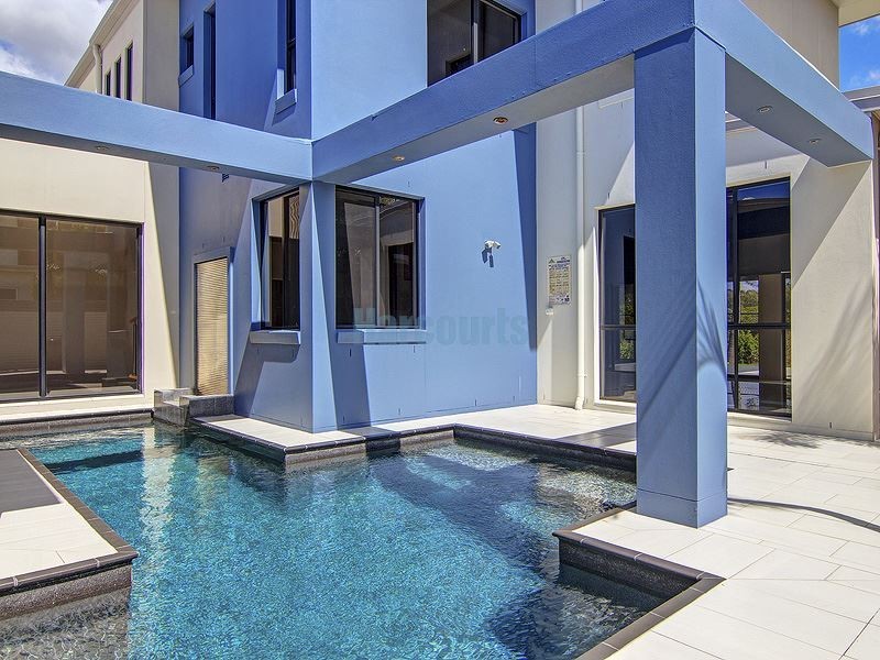 29 The Avenue, Windaroo QLD 4207