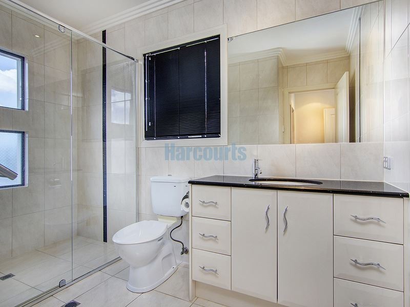 29 The Avenue, Windaroo QLD 4207