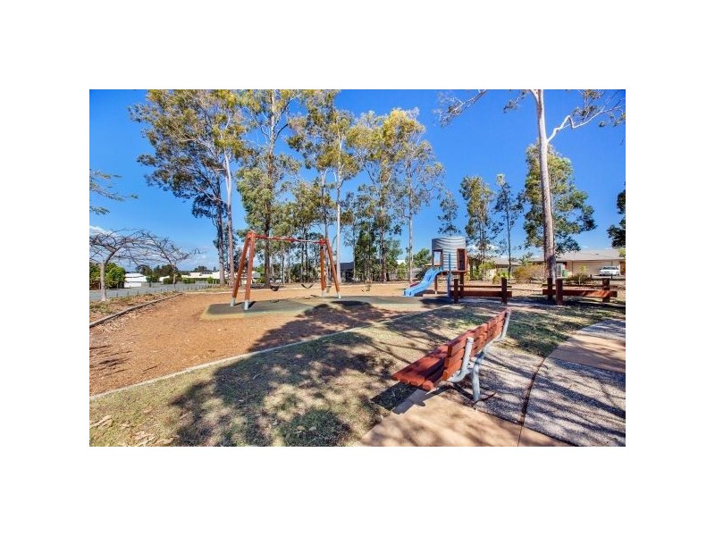 24 Lauradale Crescent, Ormeau QLD 4208