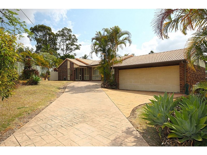 3 Minnie Place, Windaroo QLD 4207