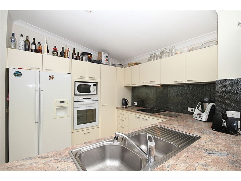 3 Minnie Place, Windaroo QLD 4207