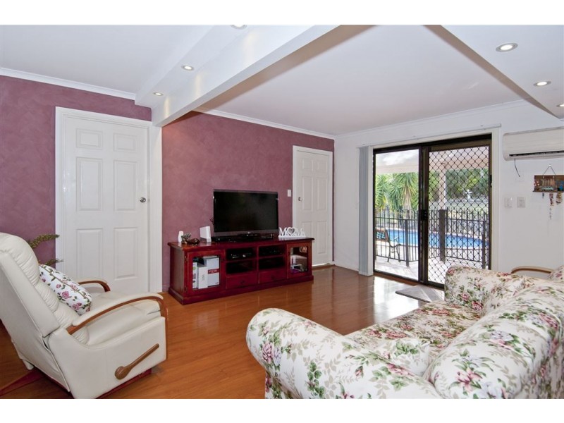 19 Kaiser Drive, Windaroo QLD 4207