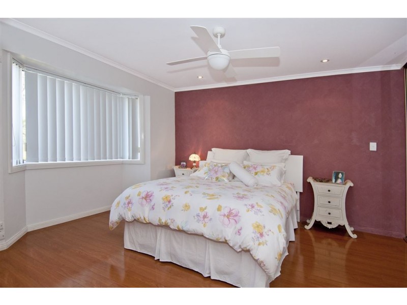 19 Kaiser Drive, Windaroo QLD 4207