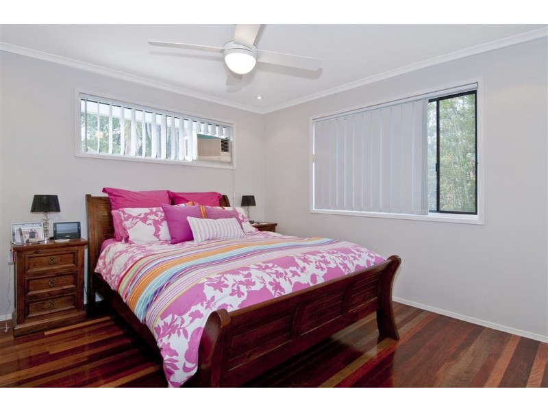 19 Kaiser Drive, Windaroo QLD 4207