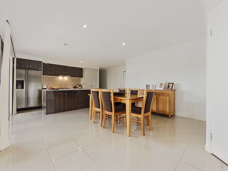 28 Ellenborough Av, Ormeau Hills QLD 4208