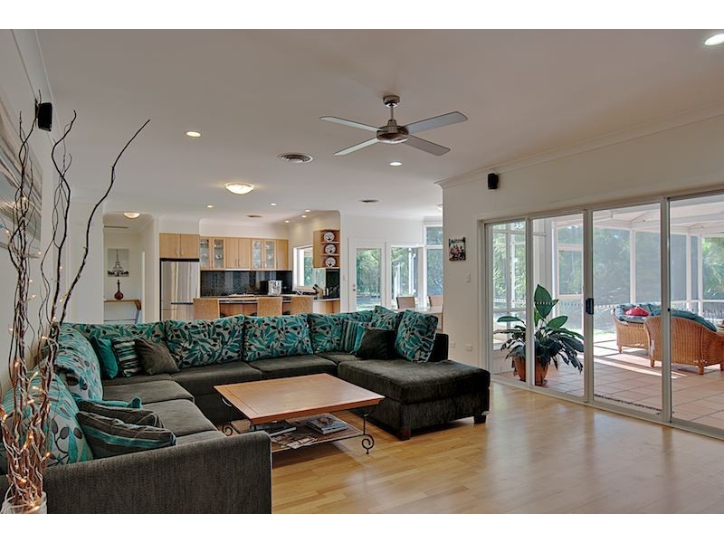8 Beausang Place, Ormeau QLD 4208