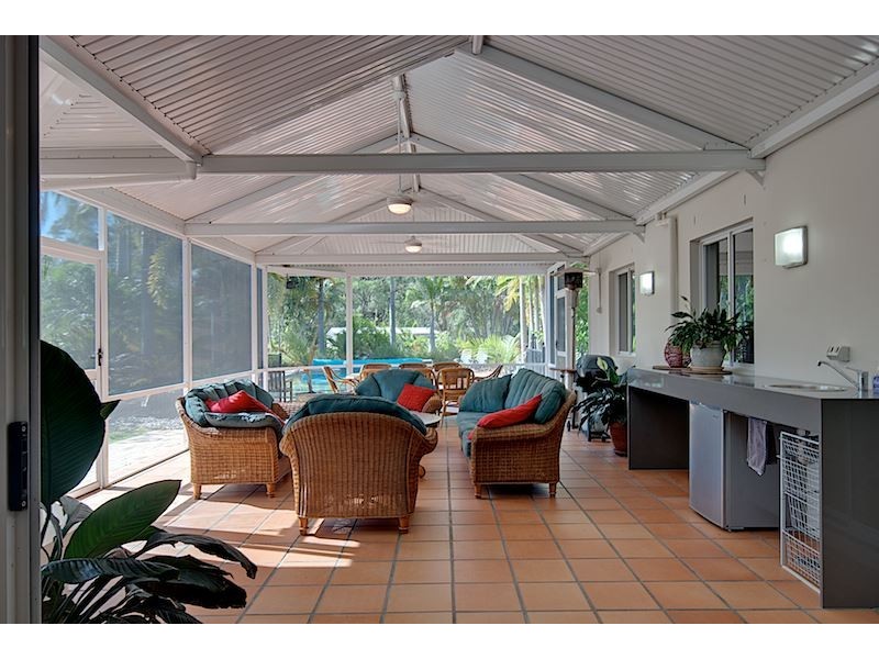 8 Beausang Place, Ormeau QLD 4208