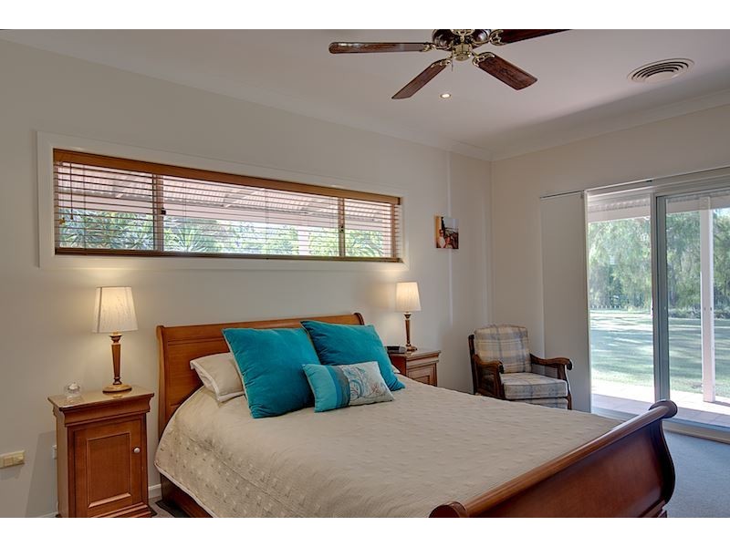8 Beausang Place, Ormeau QLD 4208