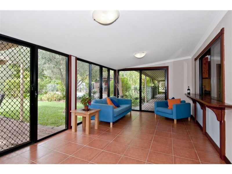 25 Sylvan Rd, Park Ridge South QLD 4125
