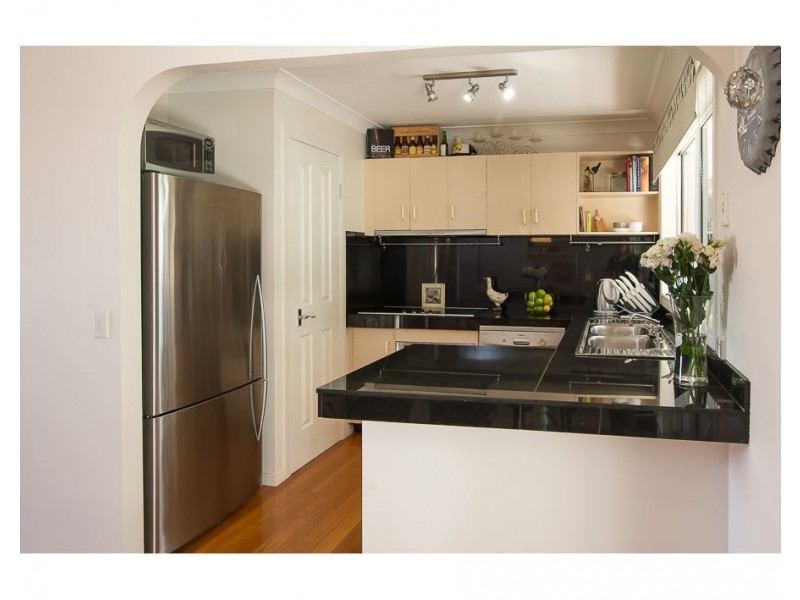 2/176 Oxley Drive, Coombabah QLD 4216