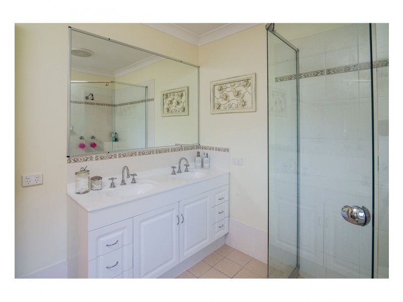 11 Gecko Cresent, Upper Coomera QLD 4209