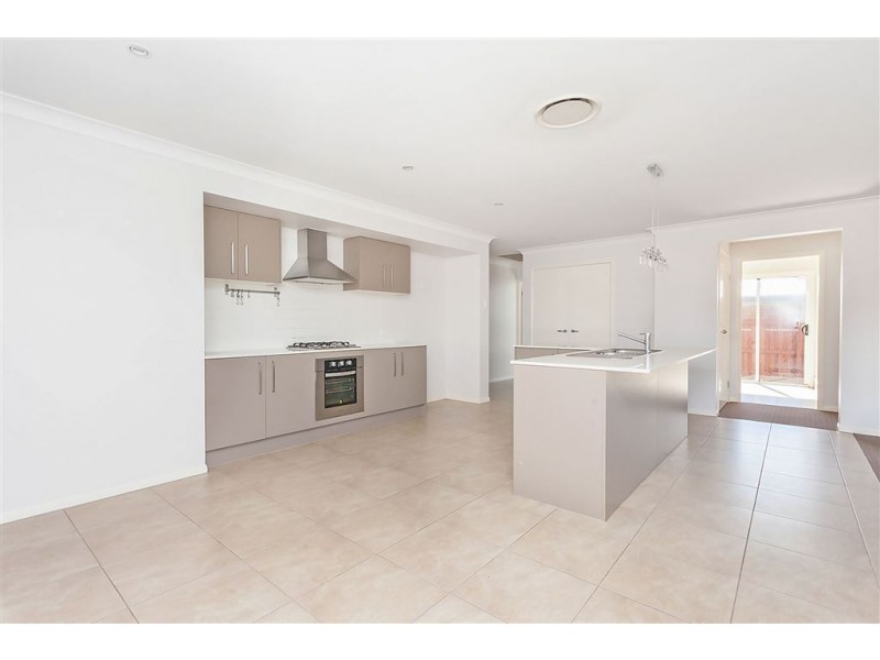 17 Carrieton Street, Ormeau QLD 4208