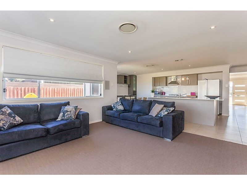 17 Carrieton Street, Ormeau QLD 4208