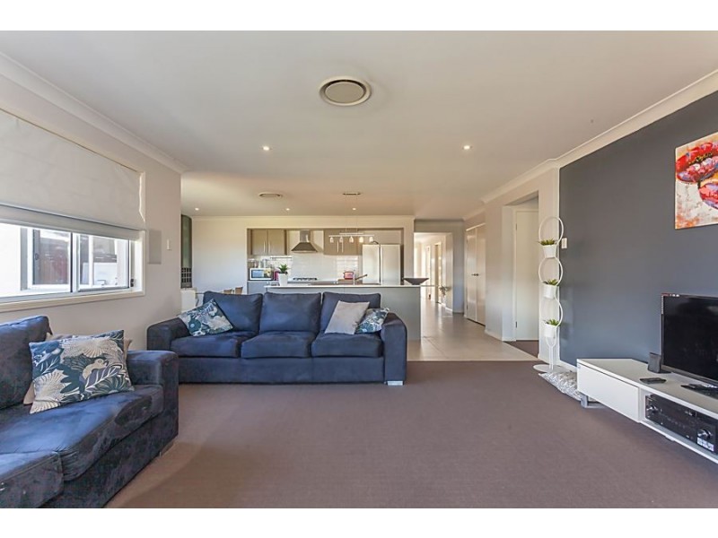 17 Carrieton Street, Ormeau QLD 4208