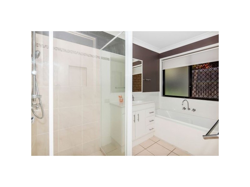 24 Lucas Crescent, Ormeau Hills QLD 4208