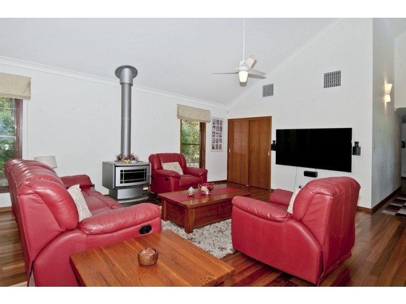 34 Hidden Court, Kingsholme QLD 4208