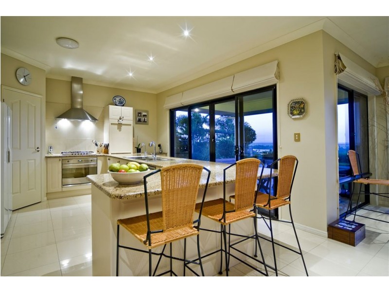 11 Islandview Terrace, Ormeau Hills QLD 4208