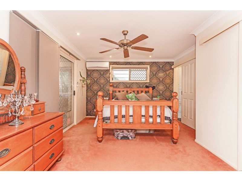 16 Hendrix St, Windaroo QLD 4207