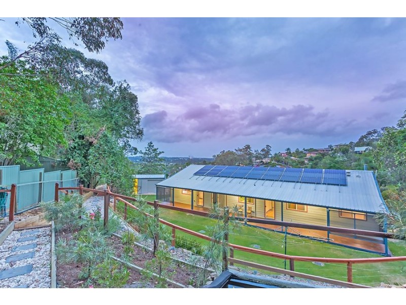 13 Rae Court, Mount Warren Park QLD 4207