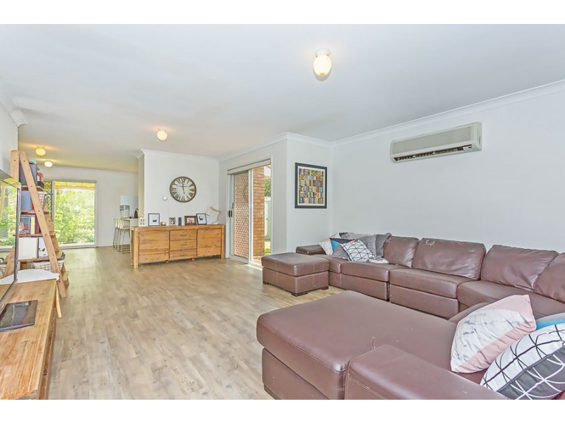 19 Susan Godfrey Drive, Windaroo QLD 4207