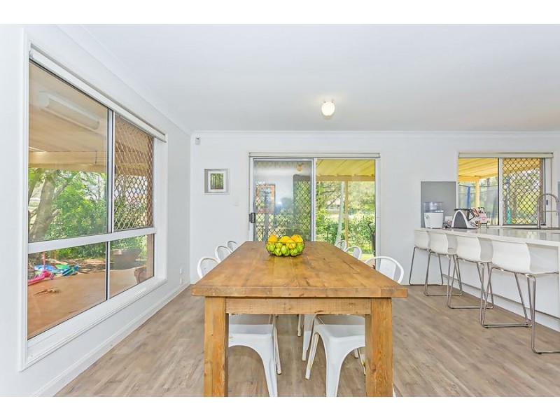19 Susan Godfrey Drive, Windaroo QLD 4207