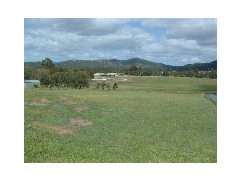 2/28 Belair Drive, Yatala QLD 4207