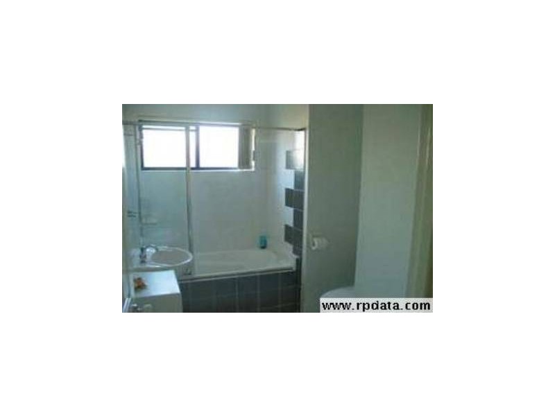 69/31 Archipelago Street, Pacific Pines QLD 4211