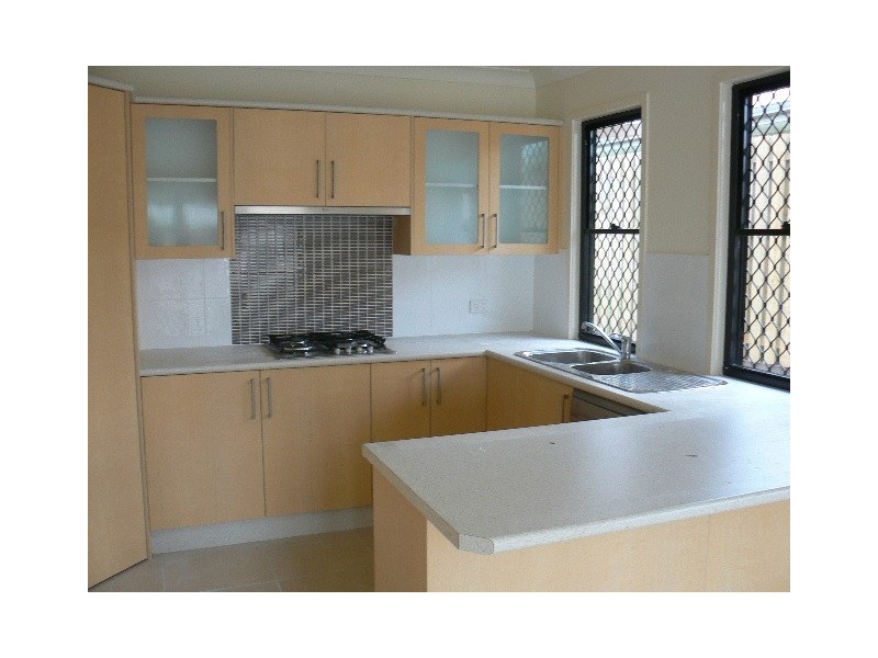 2/8 Shannonbrook, Ormeau QLD 4208