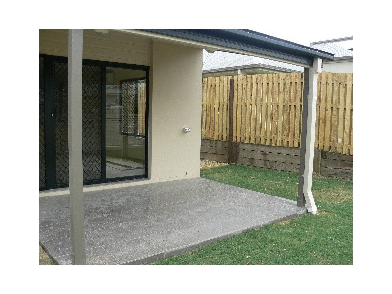 2/8 Shannonbrook, Ormeau QLD 4208