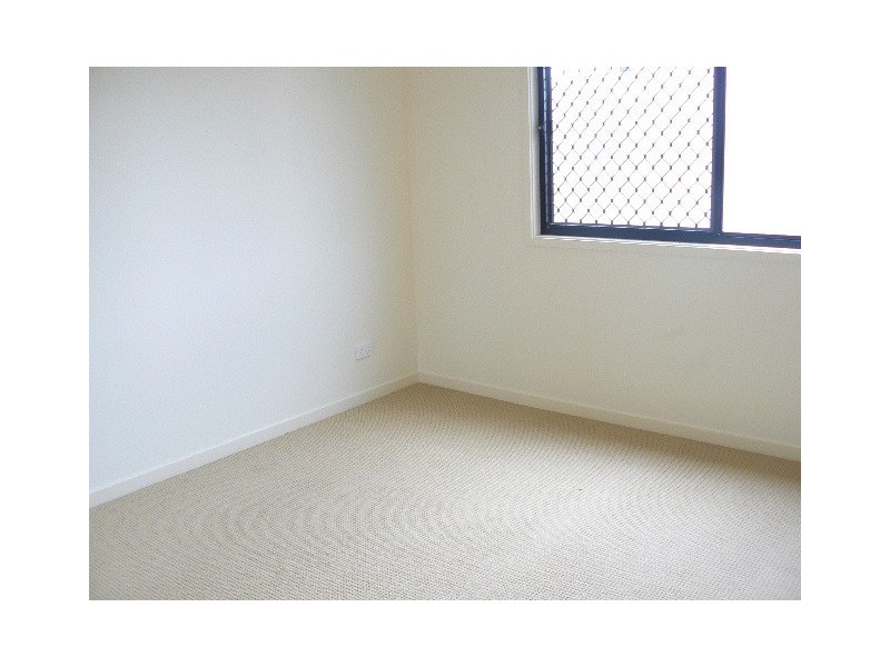 2/8 Shannonbrook, Ormeau QLD 4208